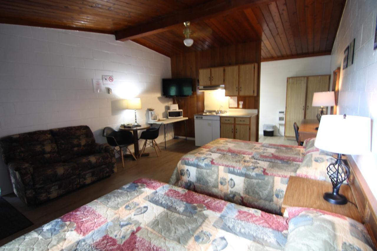 Motel Lennoxville シェルブルック エクステリア 写真