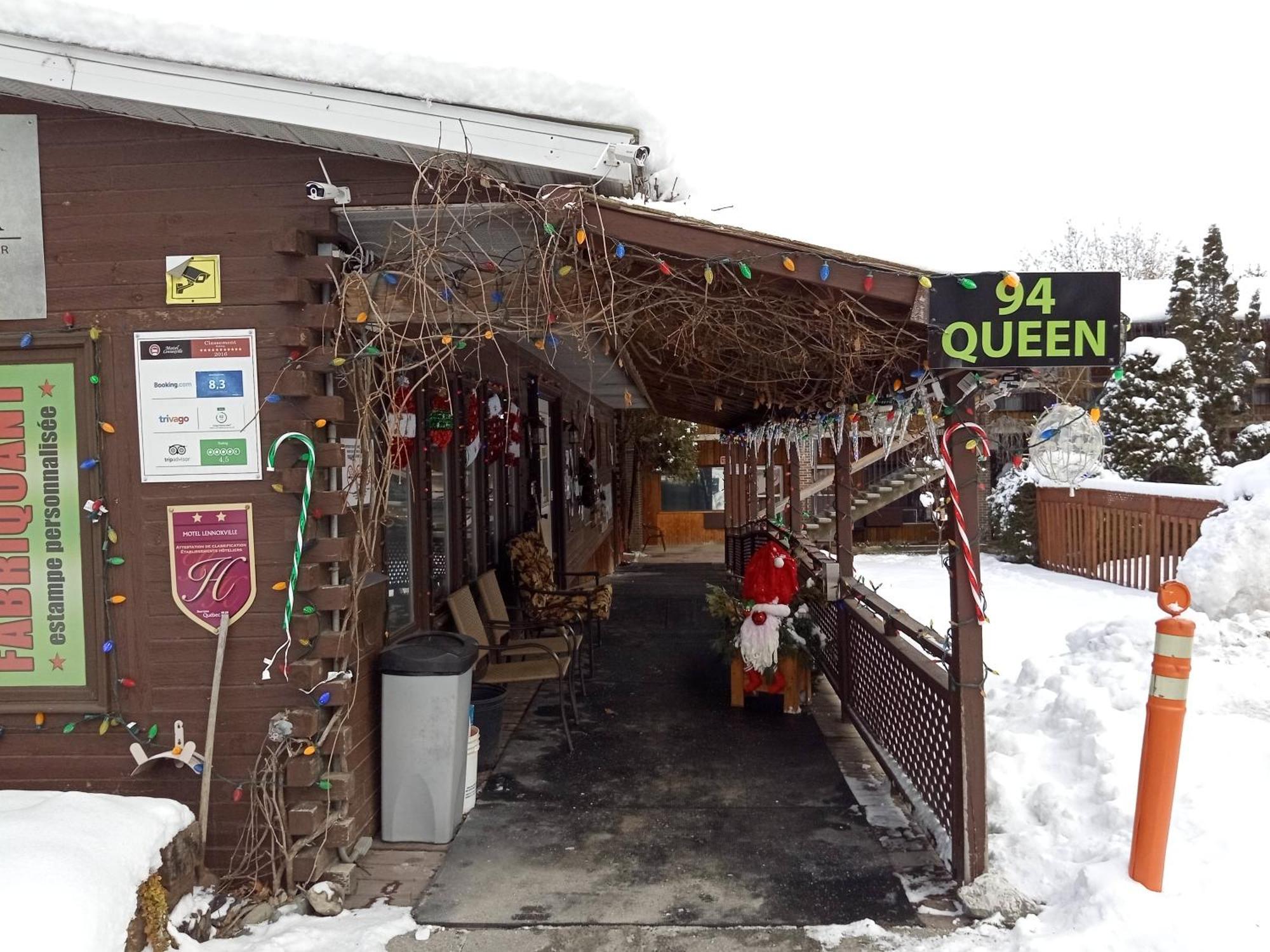 Motel Lennoxville シェルブルック エクステリア 写真