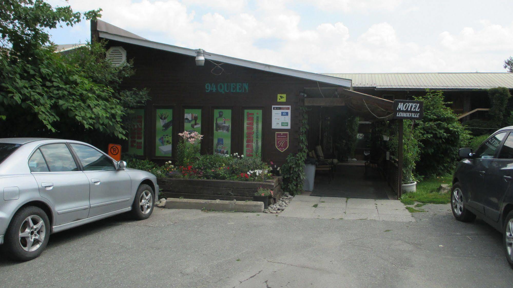 Motel Lennoxville シェルブルック エクステリア 写真